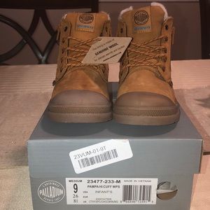 Palladium waterproof size 9 toddler boots